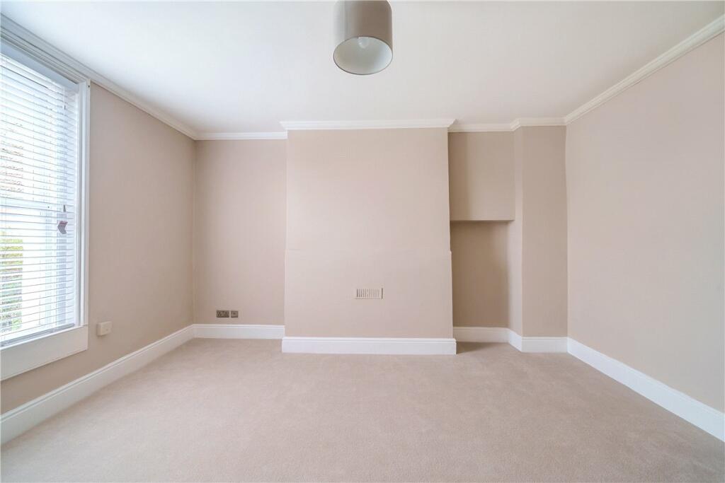 Additional property image - Belgrave Crescent, Bath, Somerset, BA1