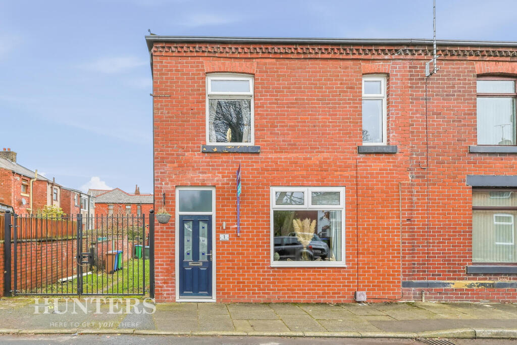 Main image of property: Mary street, Hurstead, OL16 2SE