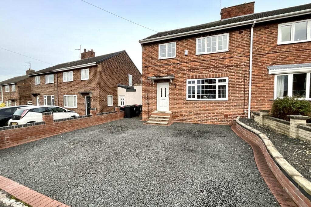 3 bedroom semidetached house for sale in Wesley Avenue, Swallownest