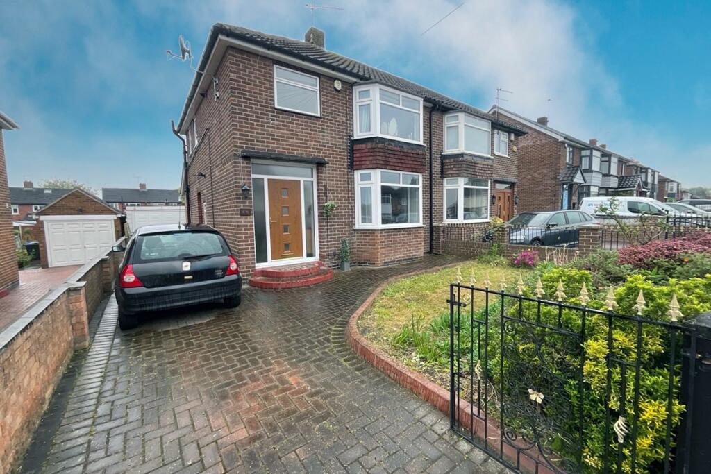 3 bedroom semidetached house for sale in Old Retford Road, Sheffield