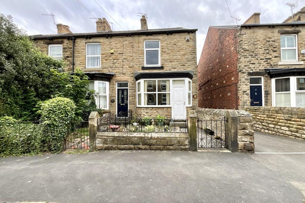 3 bedroom end of terrace house for sale in Vicar Lane, Woodhouse