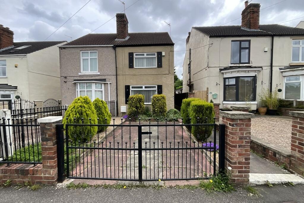 2 bedroom semidetached house for sale in Aughton Road, Swallownest