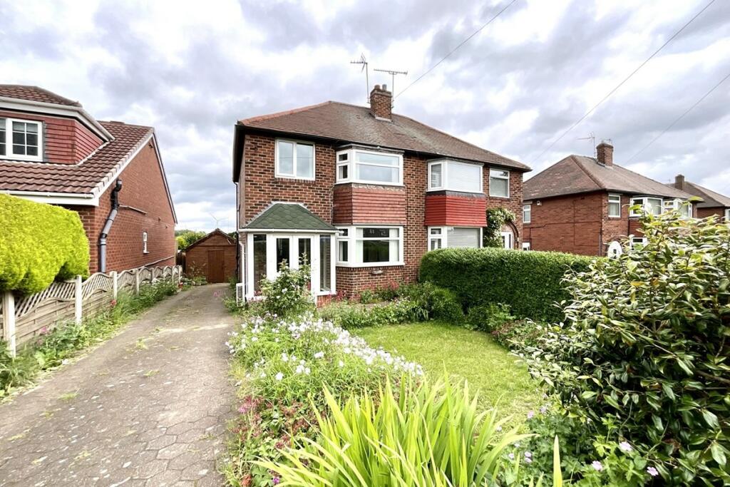 3 bedroom semidetached house for sale in Aughton Lane, Aston