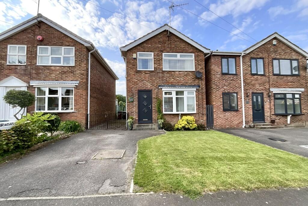 3 bedroom detached house for sale in Staniforth Avenue, Eckington