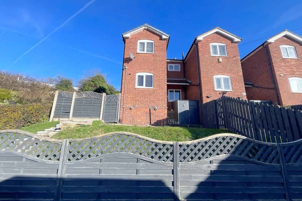 Main image of property: Aysgarth Rise, Swallownest, Sheffield, Rotherham, S26 4SS
