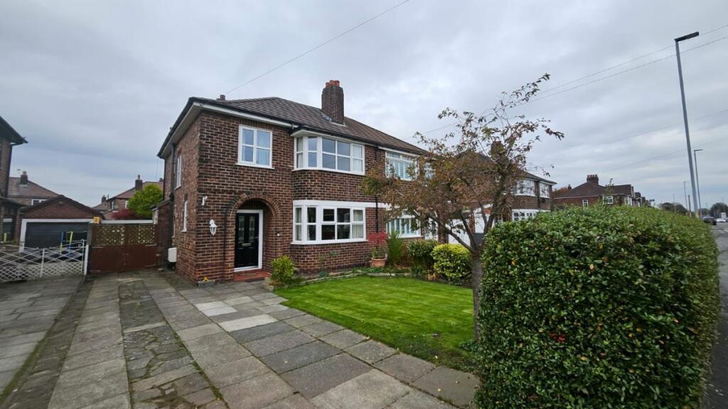 3 bedroom semidetached house for sale in Manchester Road, Paddington