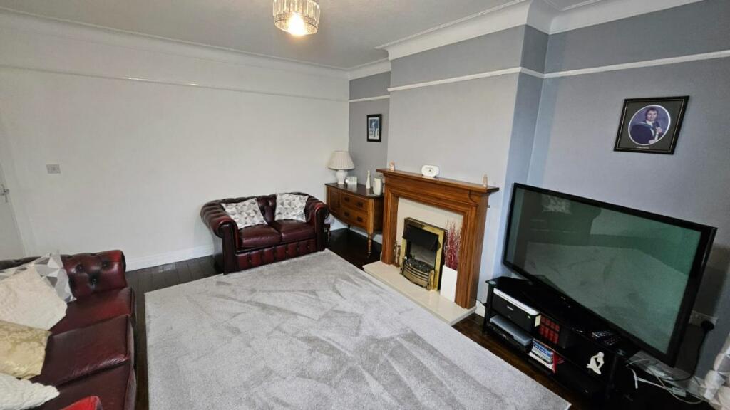 3 bedroom semidetached house for sale in Manchester Road, Paddington