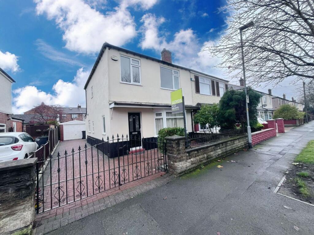 Main image of property: Queens Avenue, Warrington