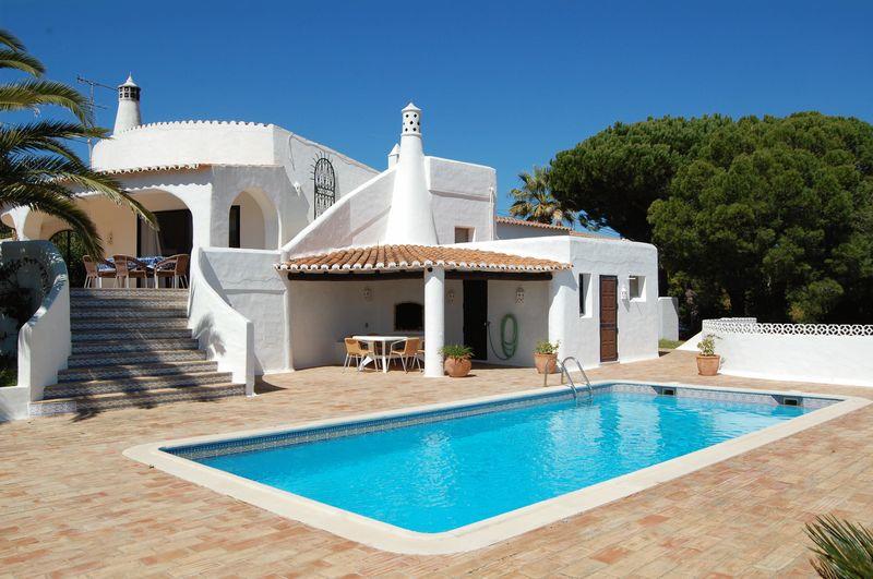 3 bedroom villa for sale in Carvoeiro, Algarve, Portugal