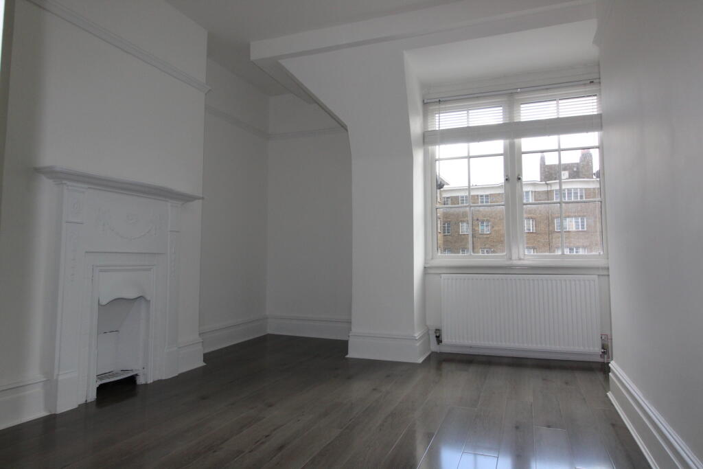Main image of property: Streatham High Road