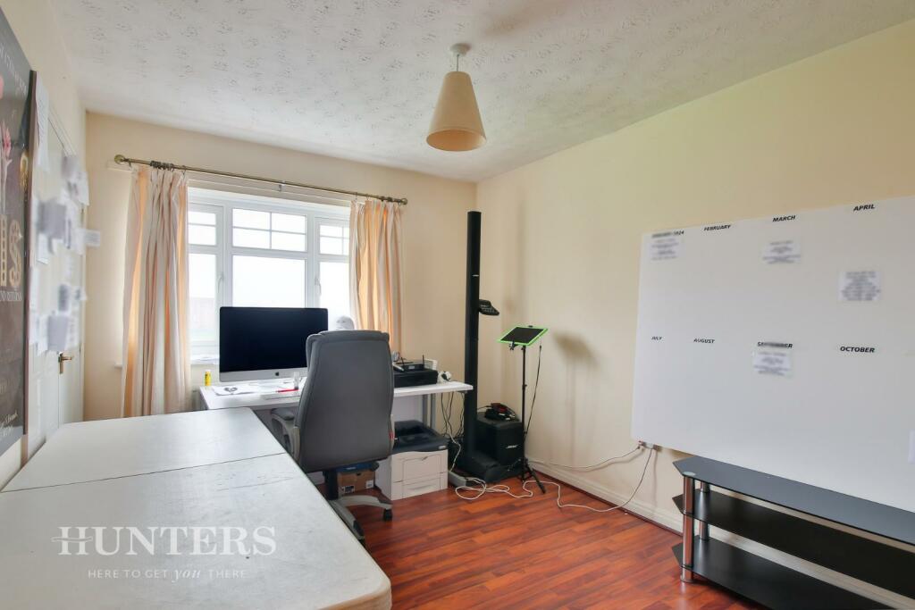 4 bedroom detached house for sale in Leith Place, Oldham, OL8 3WG, OL8