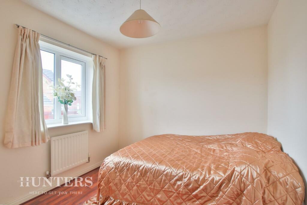 4 bedroom detached house for sale in Leith Place, Oldham, OL8 3WG, OL8