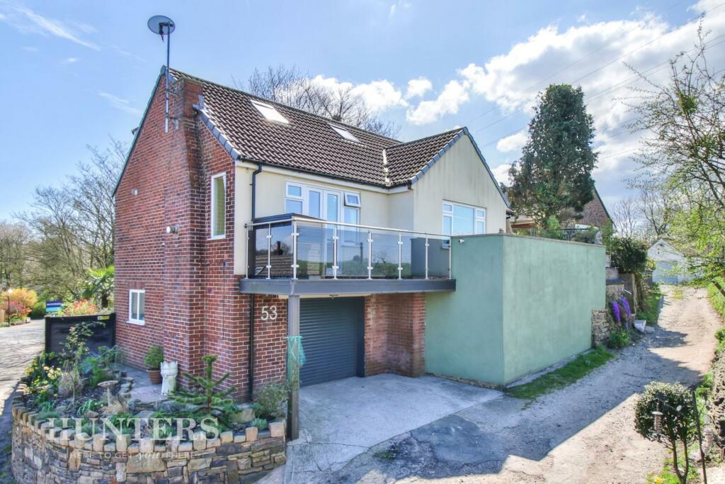 4 bedroom detached bungalow for sale in Chadderton Fold, Chaddeton