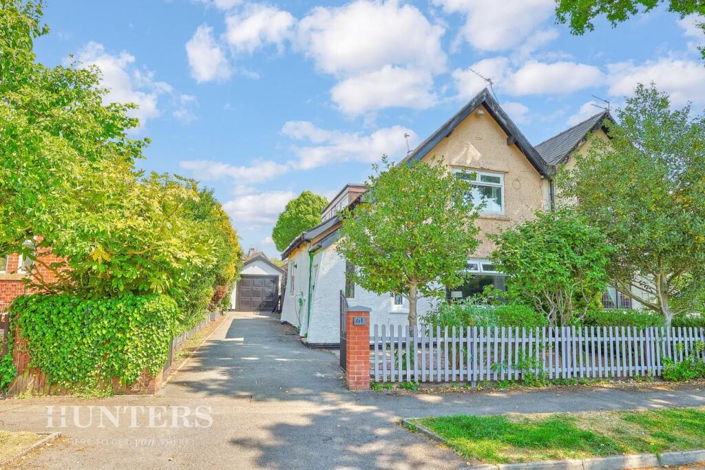 Main image of property: Green Lane, Garden Suburbs, Oldham