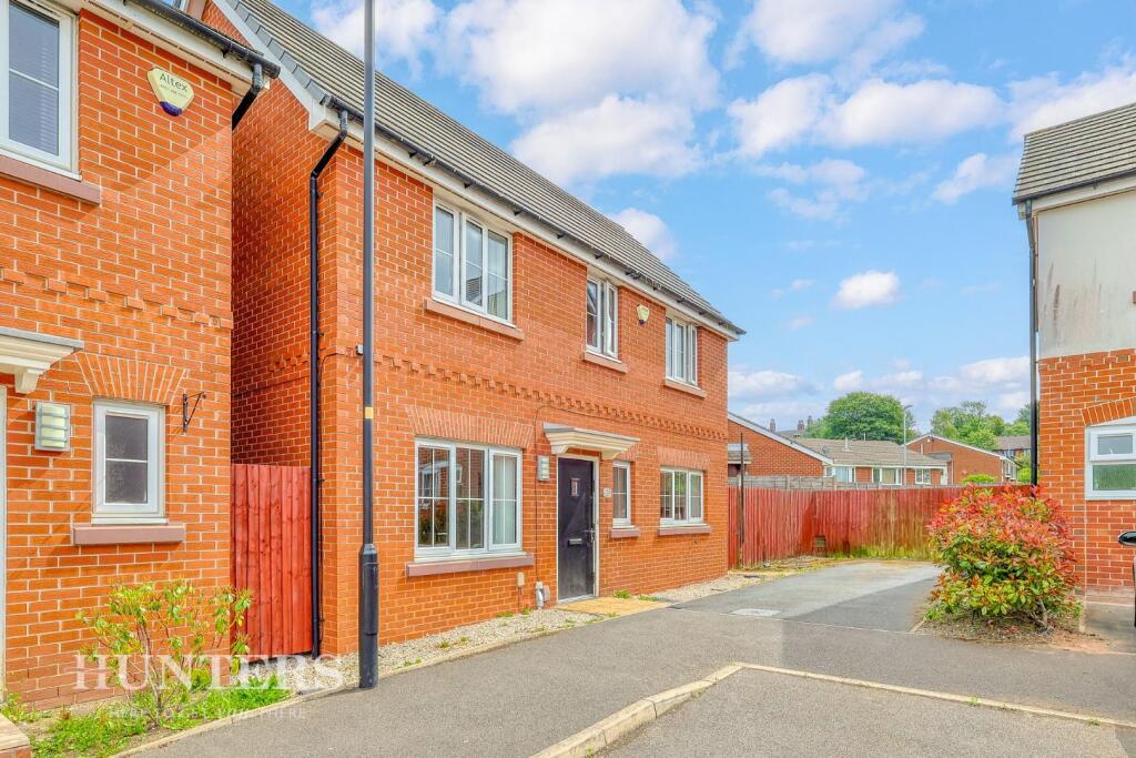 Main image of property: Oak Close, Chadderton, Oldham
