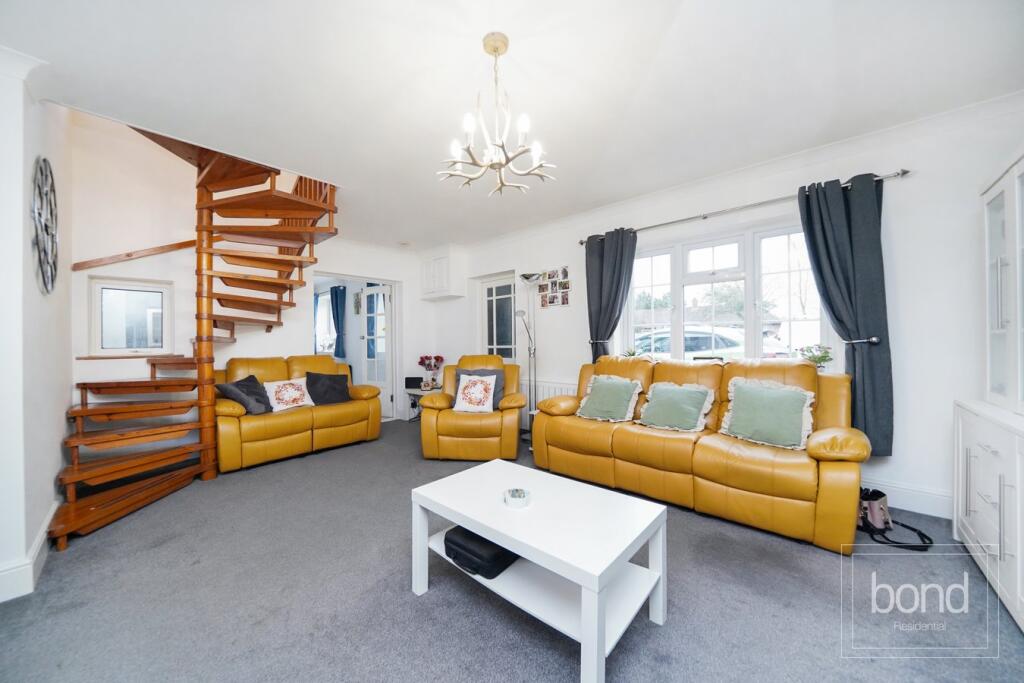Additional property image - Lodge Road, Bicknacre, Chelmsford, CM3