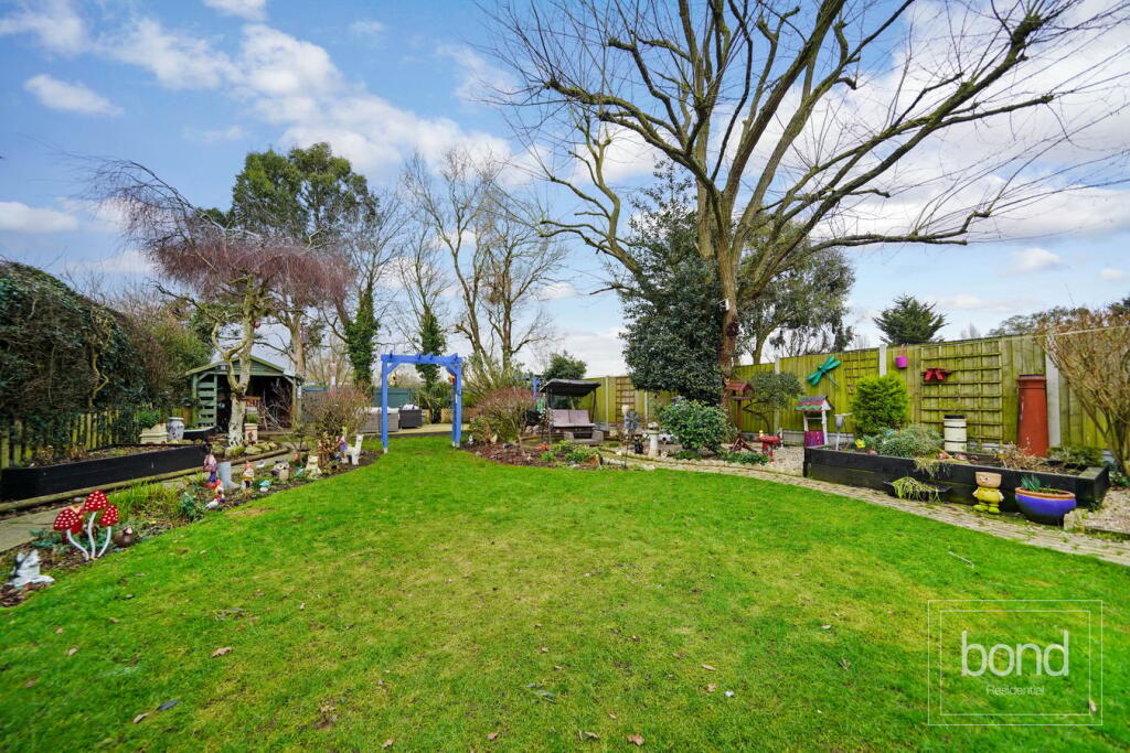 Additional property image - Lodge Road, Bicknacre, Chelmsford, CM3