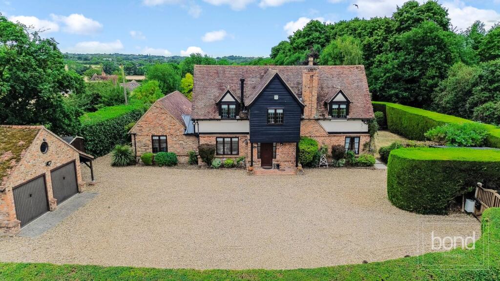 Main image of property: Woodhill Road, Danbury, Chelmsford, CM3