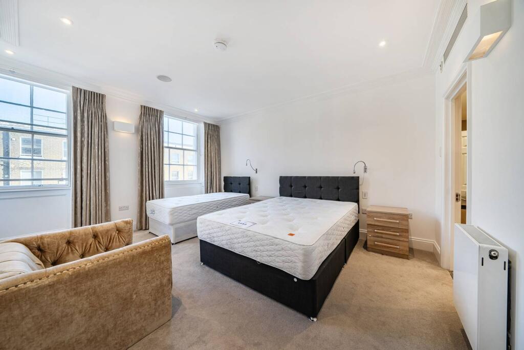 Main image of property: Gloucester Place, Marylebone, London, W1U
