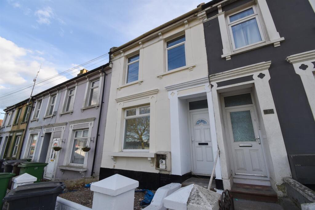 Main image of property: The Ridge, Hastings