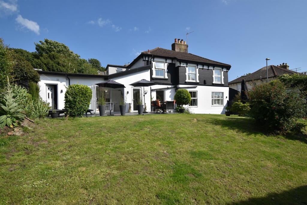 Main image of property: New Road, Hastings