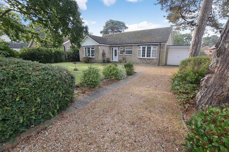3 bedroom bungalow for sale in 20 Kirkby Lane, Woodhall Spa, LN10