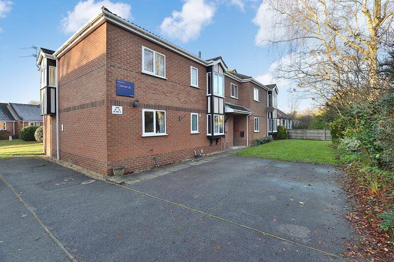 2 bedroom apartment for sale in 29 Oaklands, Woodhall Spa, LN10