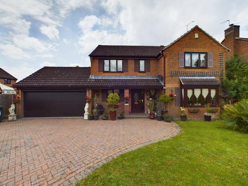 4 bedroom detached house for sale in 23 Grove Drive, Woodhall Spa, LN10