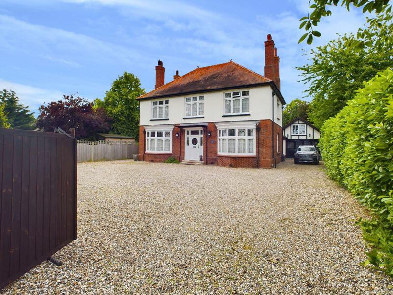 4 bedroom detached house for sale in The Old Bowls Club, 76 Witham Road