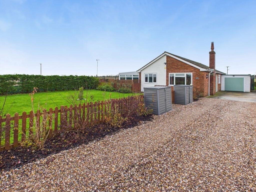 Main image of property: 2 Manor Farm Bungalow, Mere Booth Road, Langrick