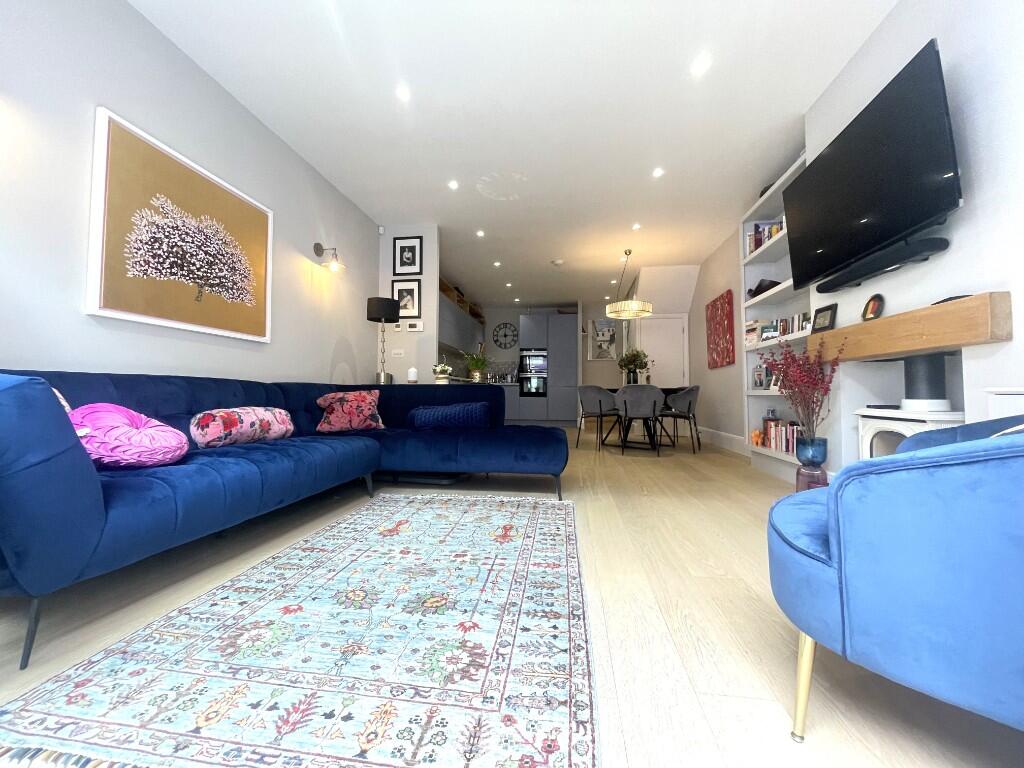 Main image of property: Totteridge Common, London N20