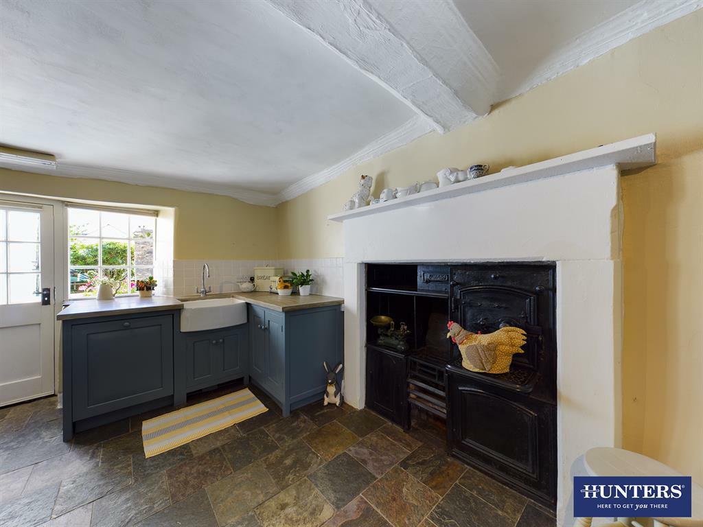 5 bedroom detached house for sale in Collin Road, Kendal, LA9 5LH, LA9