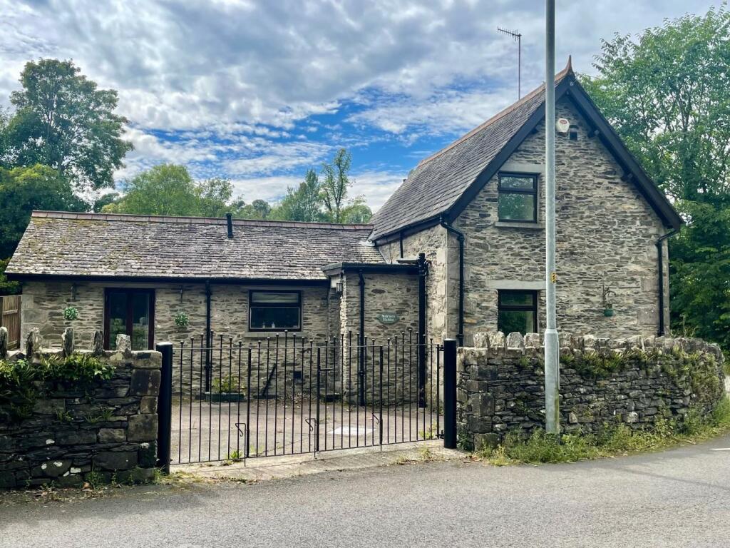 Main image of property: Burneside, Kendal, LA9 6QX