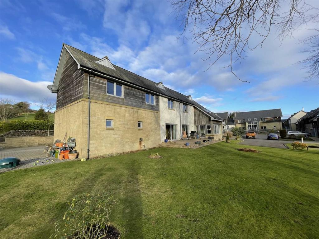 4 bedroom detached house for sale in 8 Glentarkie Steadings, Strathmiglo,, KY14