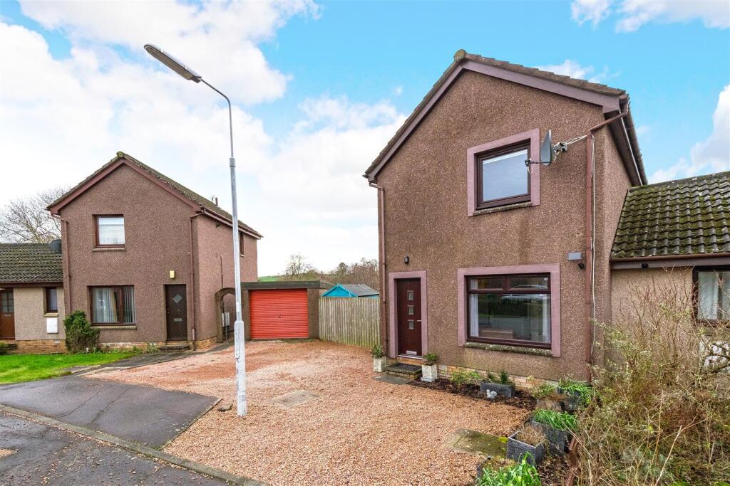 Main image of property: Lynshow, 37 Castle Park, Ceres