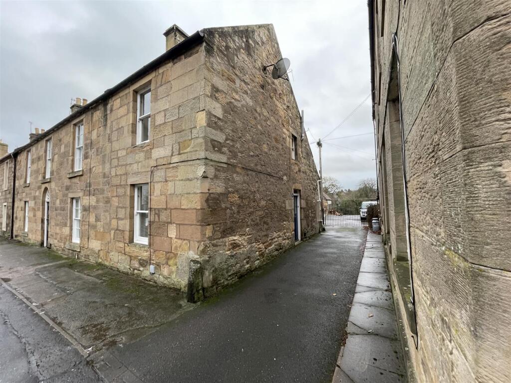 Main image of property: 7 The Barony, Millgate, Cupar