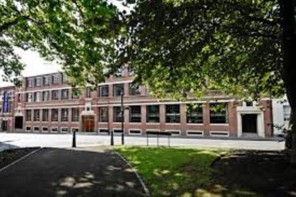 Studio apartment for sale in St Pauls Place, 40 St Pauls Square