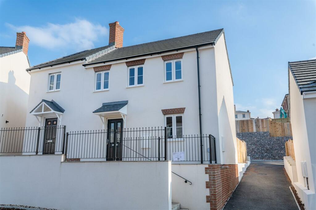 2 bedroom house for sale in "The Cobb", 71 Queens Walk, Lyme Regis, DT7