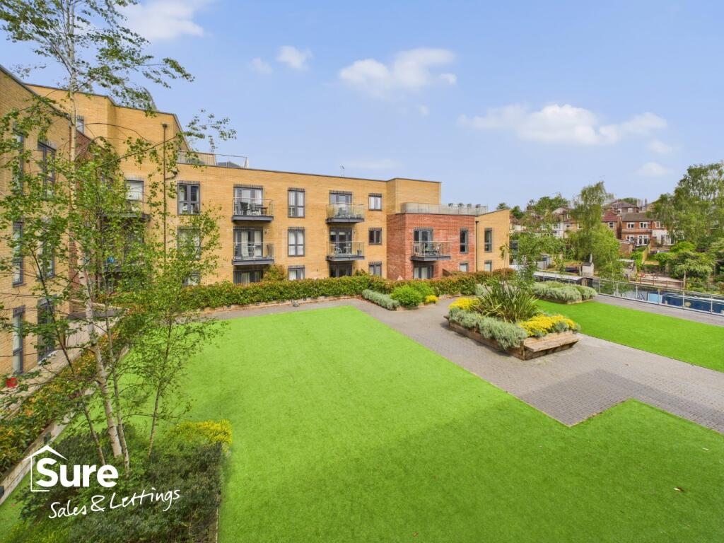 Main image of property: Frogmore Road, Hemel Hempstead, Hertfordshire, HP3