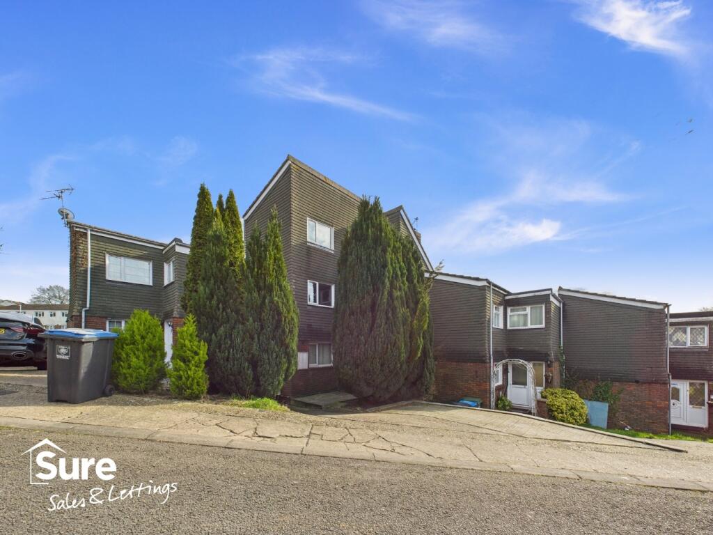 Main image of property: The Bounce, Hemel Hempstead, Hertfordshire, HP2