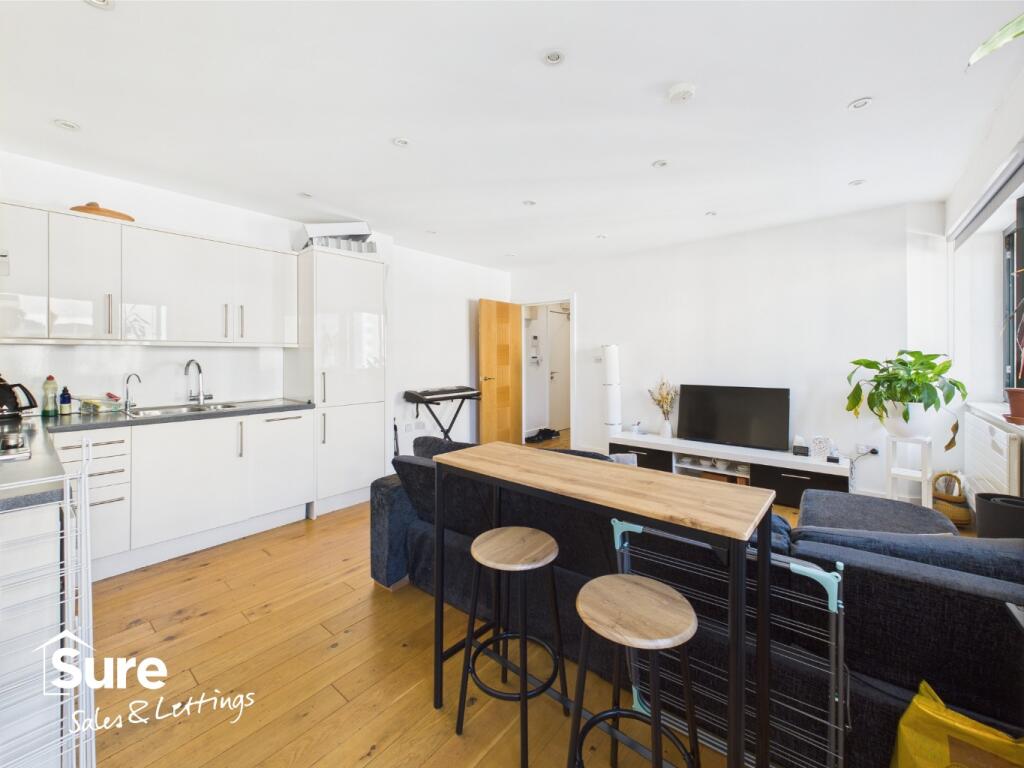 Main image of property: Corner Hall, Hemel Hempstead, Hertfordshire, HP3
