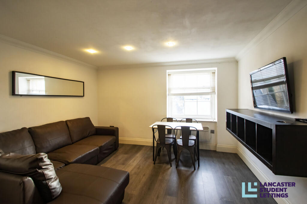 Main image of property: St. Leonards Gate, Lancaster