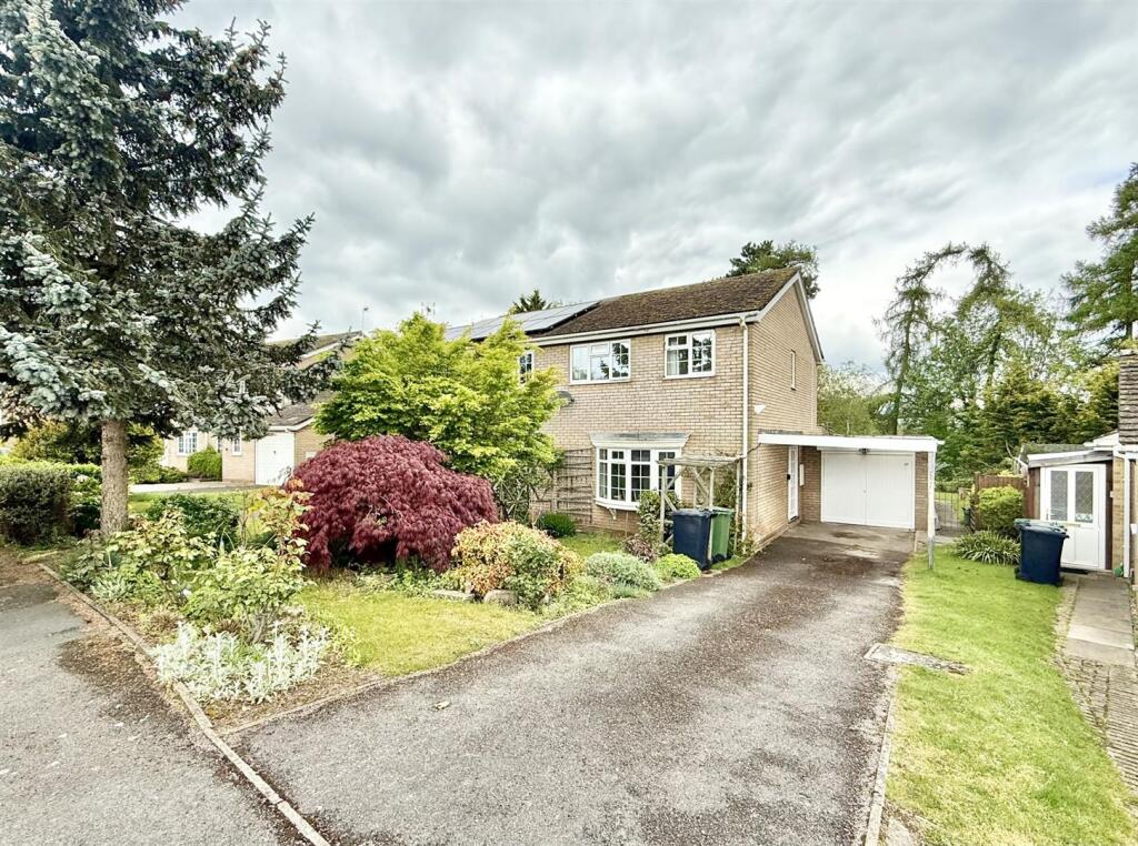 Main image of property: Lakeside, Newent