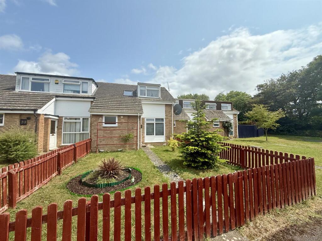 Main image of property: Redwood Close, Gloucester