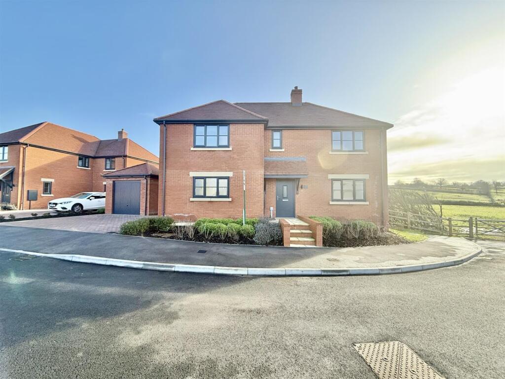 Main image of property: Over Old Road, Hartpury, Gloucester