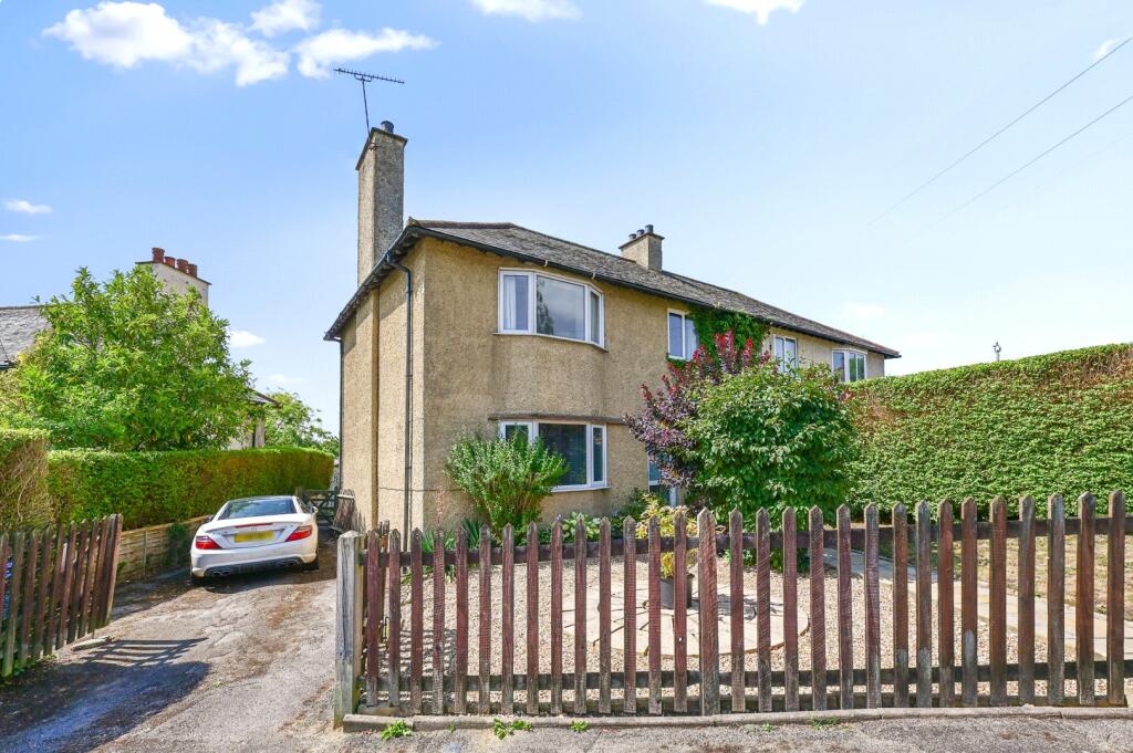 Main image of property: Weir Avenue, Farnborough, Hampshire, GU14