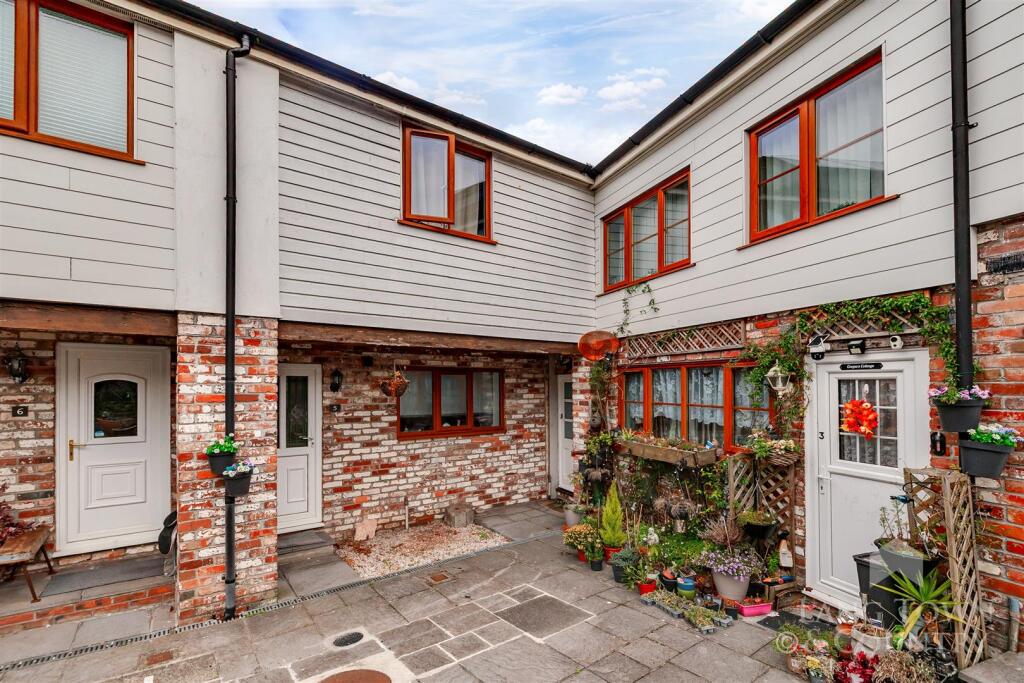 Main image of property: St Lawrence Mews, Mutley, Plymouth