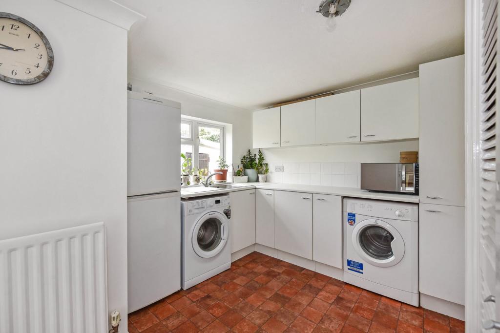 5 bedroom detached house for sale in Winchester Road, Four Marks, Alton