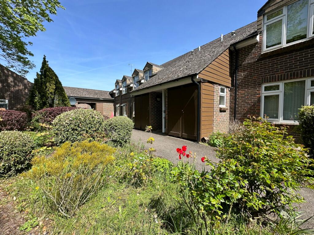 2 bedroom retirement property for sale in Thornton End, Holybourne