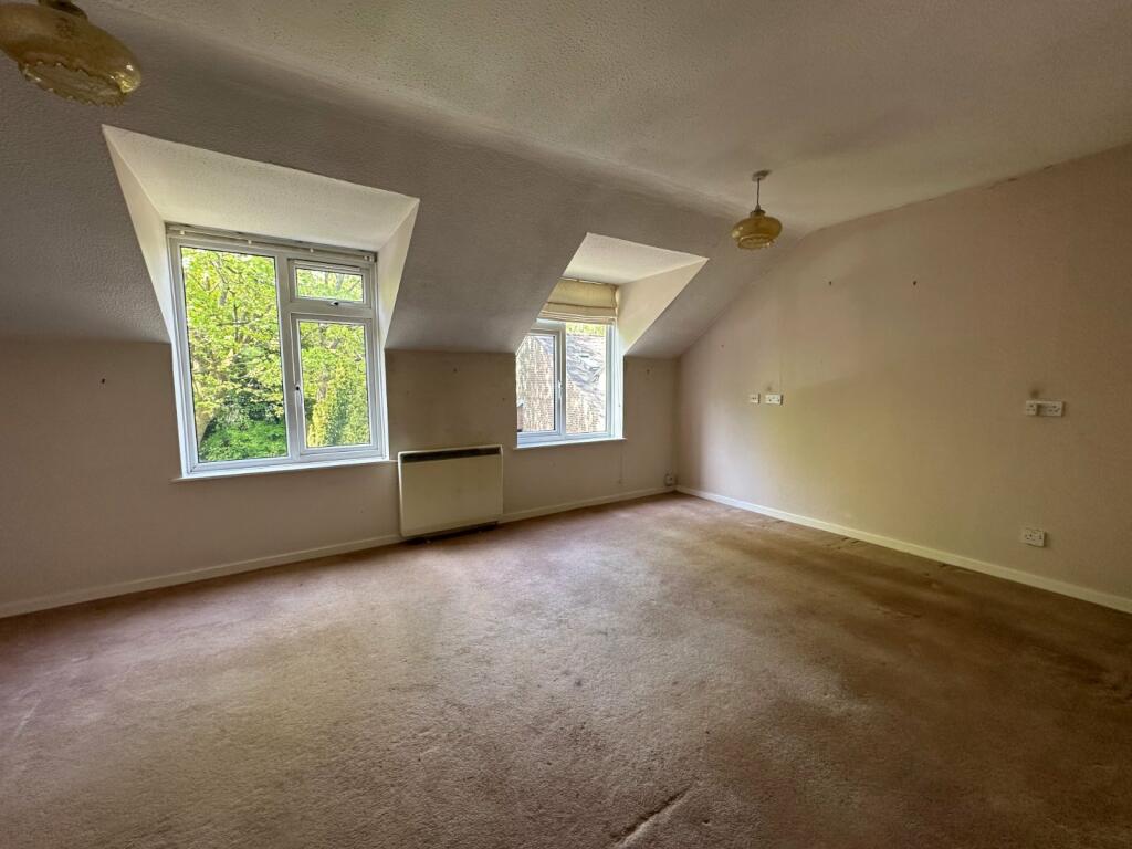 2 bedroom retirement property for sale in Thornton End, Holybourne